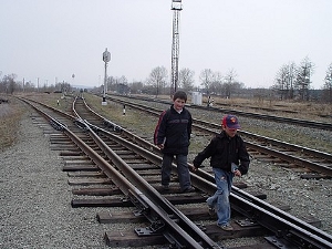 РОСГОССТРАХ начал продажу полисов страхования от несчастных случаев на транспорте через салоны «Евросеть»
